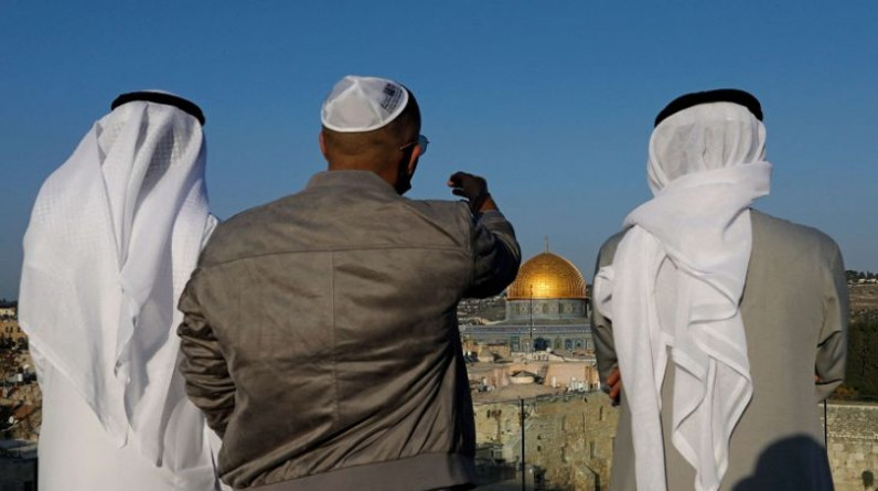260 ألف إسرائيلي يزورون الإمارات لعام 2021 مقابل 3600 سائح إماراتي ومغربي وبحريني في تل أبيب